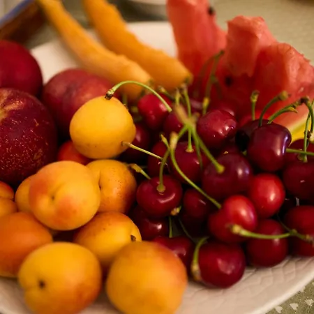 Le Bianche לינה וארוחת בוקר נוצ'י