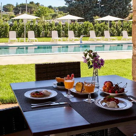 Le Bianche לינה וארוחת בוקר 3*