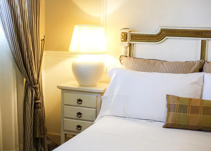 Le Bianche לינה וארוחת בוקר נוצ'י