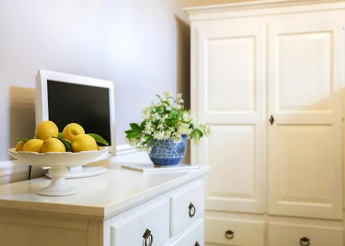 לינה וארוחת בוקר Le Bianche נוצ'י